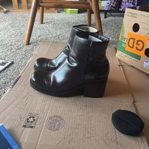 Lower East Side Black Leather Ankle Boots Size 9.5 dark brown